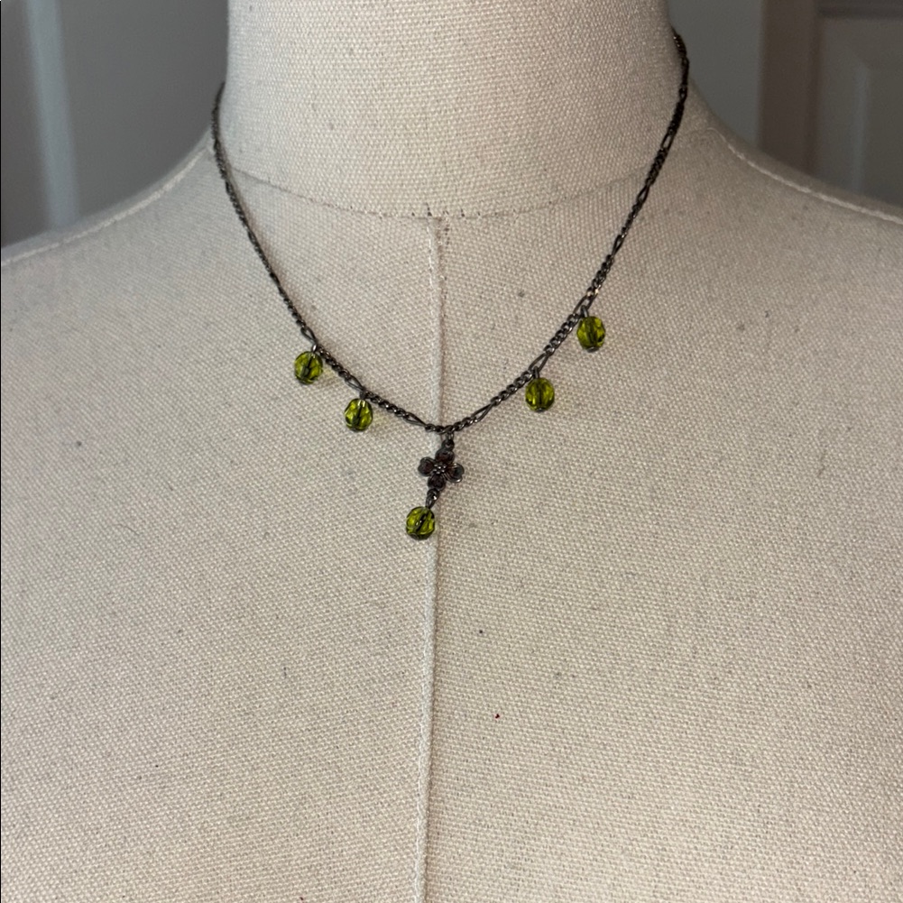 1928 Green Necklace With Dainty Beads 11$
